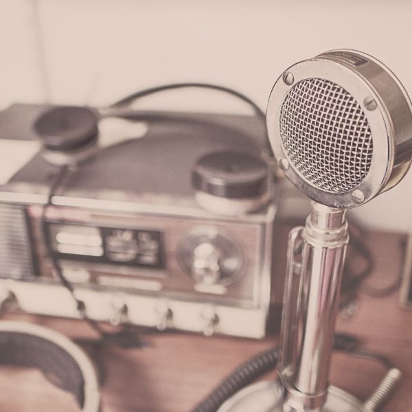 Old CB Radio 600 600
